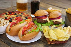 Imagen ilustrativa del artículo Qué no se puede comer después de un tatuaje (13 alimentos a evitar)