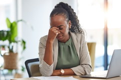 Illustrative image of the article Waking Up Nauseous: 10 Possible Causes (& What to Do)