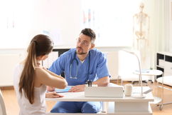 Imagem ilustrativa do artigo Síndrome do desfiladeiro torácico: o que é, sintomas e tratamento (tem cura?)