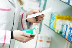 Imagem ilustrativa do artigo Interação medicamentosa: o que é, exemplos (e como evitar)