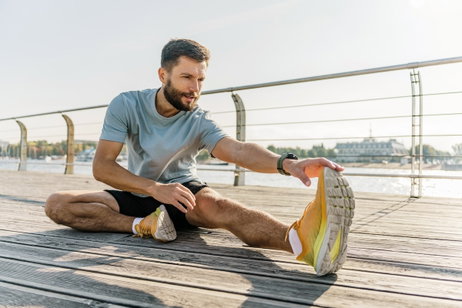 Illustrative image of the article Muscle Cramps: 6 Ways to Relieve Them