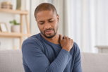 Illustrative image of the article Pinched Nerve in Shoulder: Symptoms, Causes & Treatment