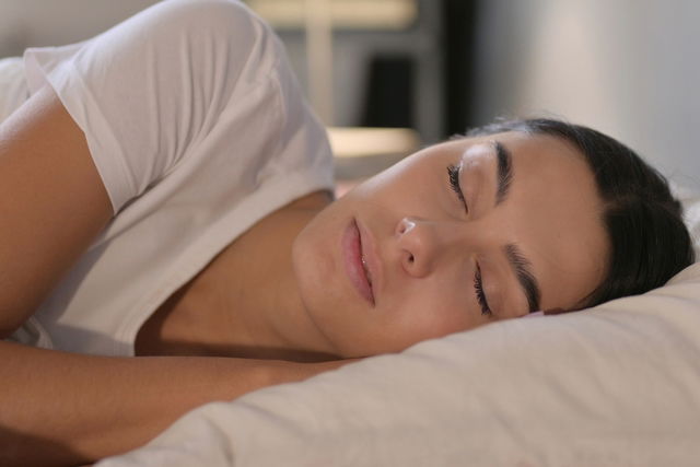 Illustrative image of the article How to Fall Asleep Fast: 10 Tips for a Good Sleep