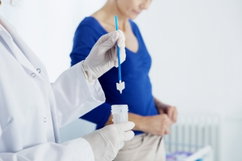 Illustrative image of the article Can you have sex before a pap smear?