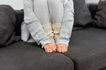 Illustrative image of the article Why do my feet hurt when I wake up?