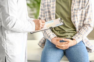 Illustrative image of the article Male Yeast Infection: Symptoms (with Quiz), Causes & Treatment