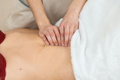 Imagem ilustrativa do artigo Diástase abdominal: o que é, sintomas, causas e tratamento (com exercícios)