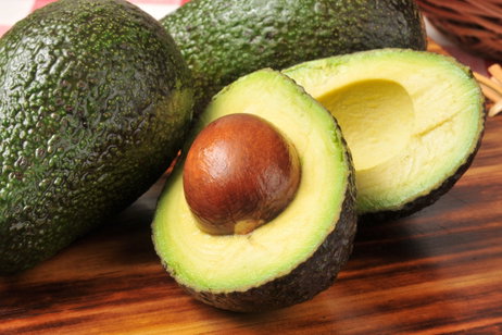 Image illustrative de l'article Noyau d'avocat: 6 bienfaits (et comment consommer)
