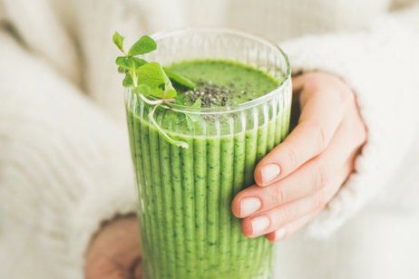 Illustrative image of the article Drinks High in Iron for Anemia: 15 Easy Recipes