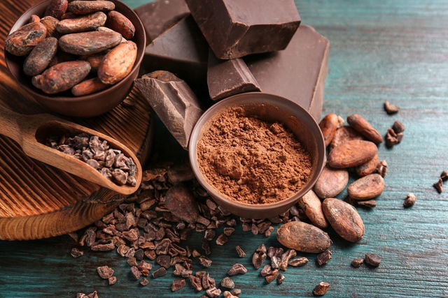 cacao en poudre, en grain et en plaque de chocolat