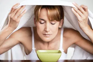 Illustrative image of the article Home Remedies for Sinus Infection: 8 Natural Treatments 