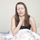 Illustrative image of the article Sore Throat Medicine: 7 Medications (plus Home Remedies)