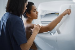 Illustrative image of the article What's the usual mammogram age?