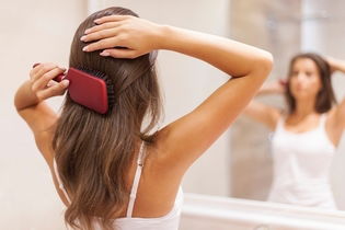 Illustrative image of the article Home Remedies for Dandruff: 8 Options & Recipes 