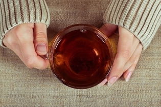 Illustrative image of the article Tea for Constipation: 6 Naturally Laxative Teas 