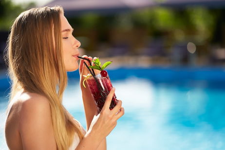 Illustrative image of the article How to Lower Uric Acid: 9 Quick Methods 