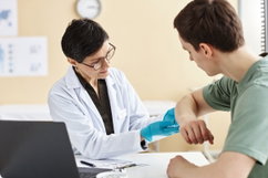 Imagem ilustrativa do artigo Especialistas em psoríase: qual médico consultar?