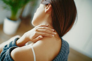 Illustrative image of the article What Is This Lump on the Back of My Neck? (Top 9 Causes)