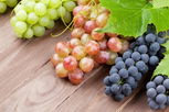 Imagen ilustrativa del artículo Uvas (verdes, moradas y rojas): 8 beneficios, propiedades y diferencias