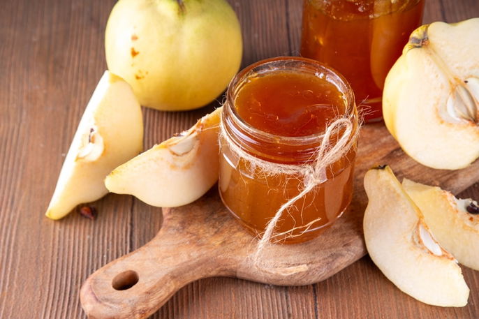 Fruto y dulce de membrillo