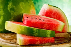 Illustrative image of the article 11 Watermelon Benefits (plus Nutrition Info & Recipes)