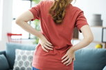 Illustrative image of the article Why do I have lower back pain in the morning that goes away?