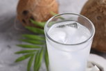Imagem ilustrativa do artigo Tomar água de coco industrializada hidrata?