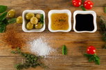 Illustrative image of the article Salad Dressing Recipes: 12 Healthy Homemade Options