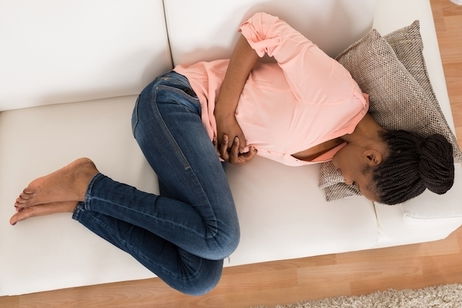 Image illustrative de l'article Douleur dans le bas du ventre: 15 causes principales (et que faire)