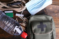 Illustrative image of the article Survival Kit: 14 Items to Include