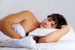 Illustrative image of the article Is it healthy to sleep naked?