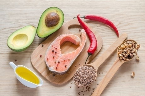 Illustrative image of the article Low Triglyceride Diet: What to Eat & Avoid (plus Meal Plan)