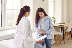 Imagem ilustrativa do artigo Cólica biliar: sintomas, causas e como aliviar